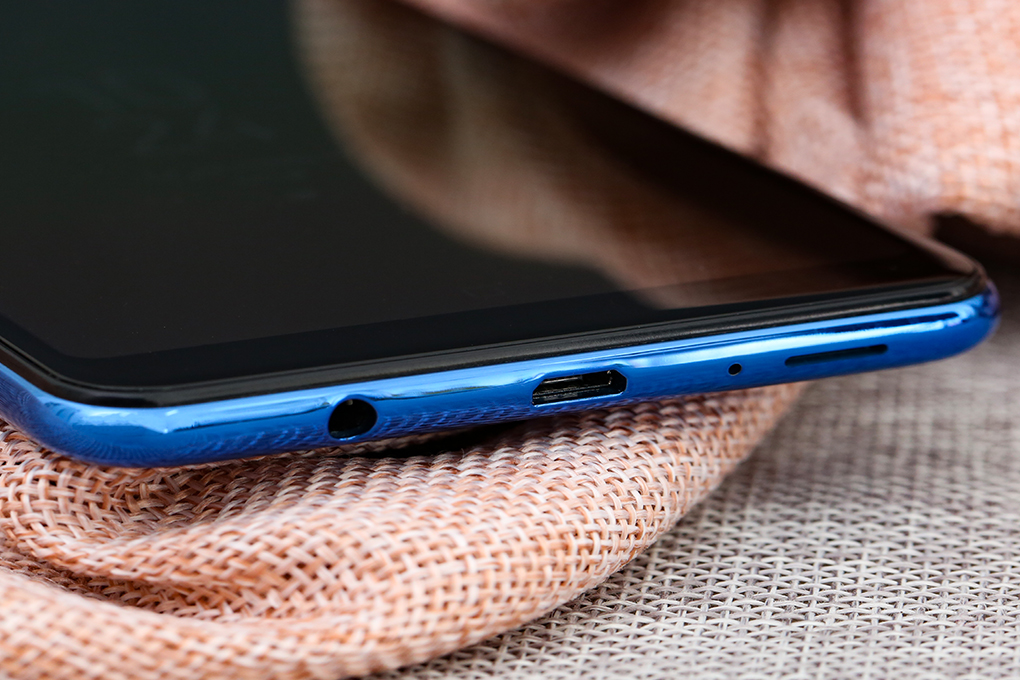 Điện thoại Samsung Galaxy A7 (2018) 128GB