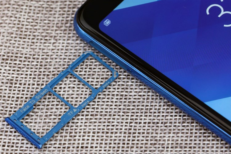 Điện thoại Samsung Galaxy A7 (2018) 128GB