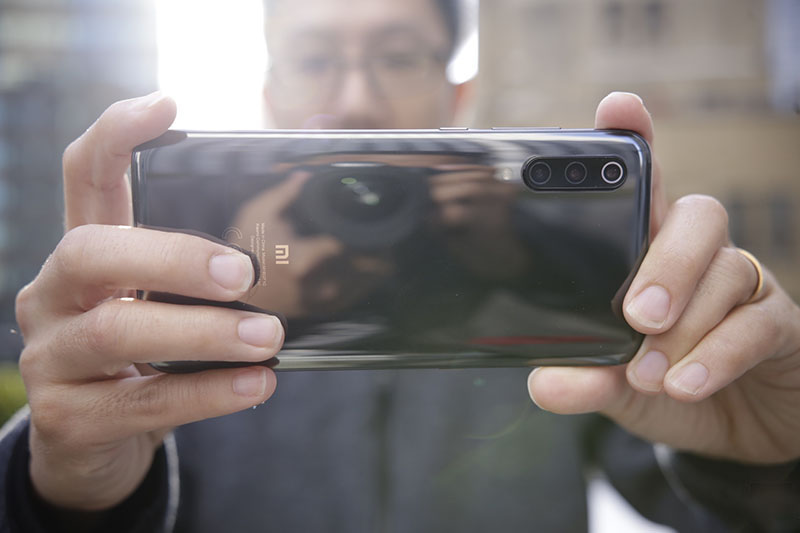 Camera sau của điện thoại Xiaomi Mi 9 chính hãng