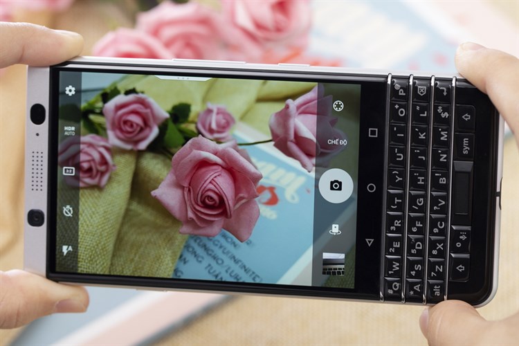 Điện thoại BlackBerry KEYone 3GB/32GB