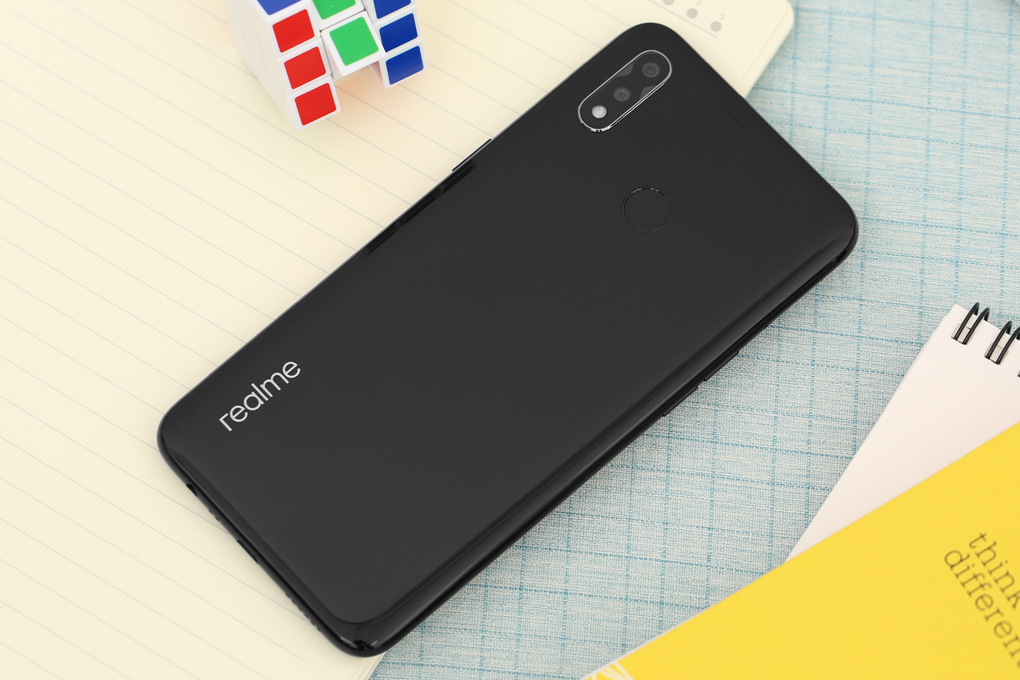 Điện thoại realme 3 32GB Màu Đen nhãn