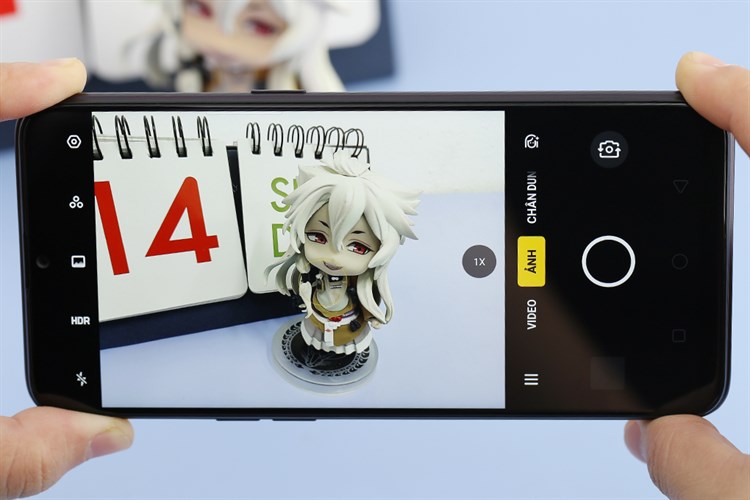 Điện thoại realme 3 Pro (4GB/64GB)