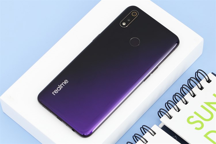 Điện thoại realme 3 Pro (4GB/64GB)