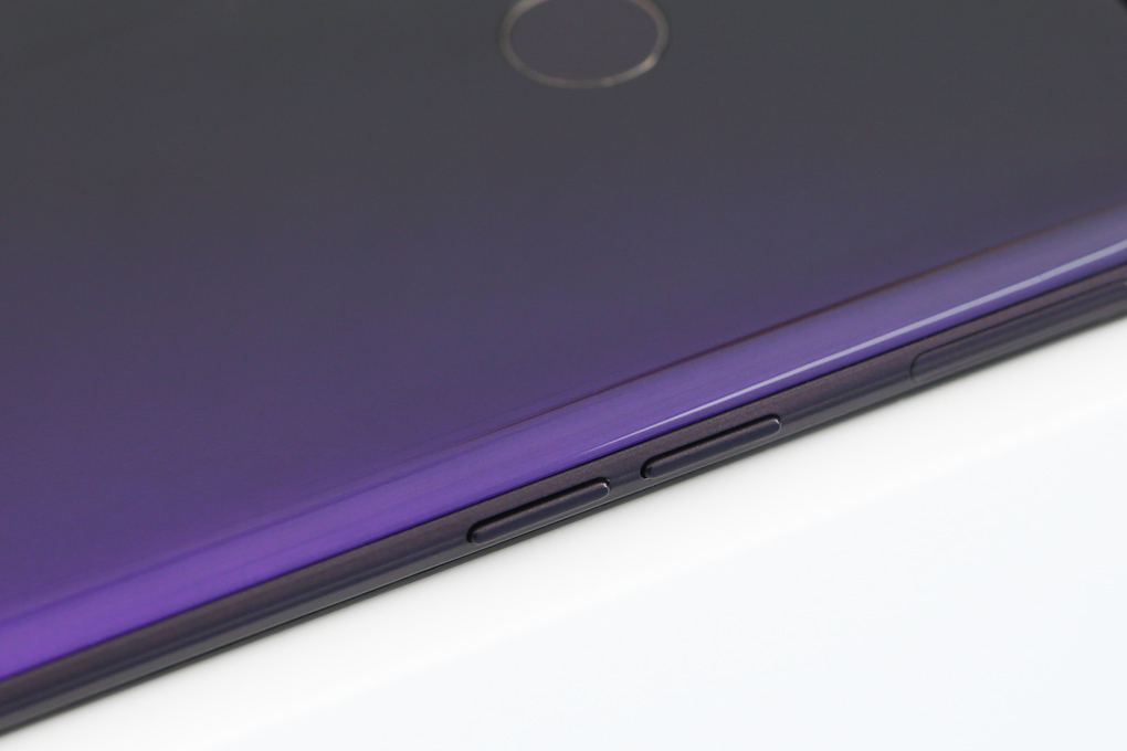 realme 3 Pro (4GB/64GB) - 16