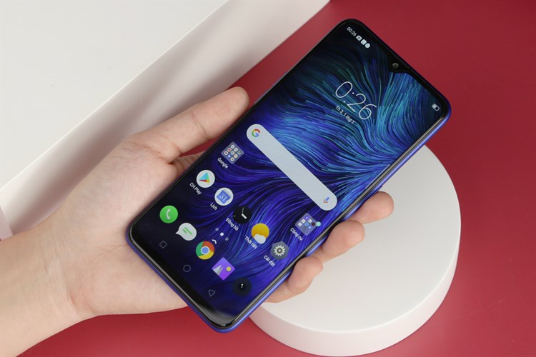 Điện thoại realme 3 Pro (4GB/64GB)