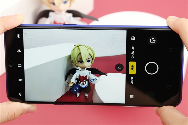 Điện thoại realme 3 Pro (4GB/64GB)