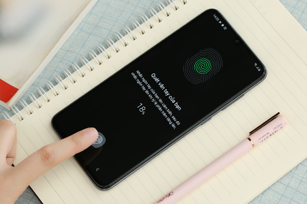 Điện thoại Samsung Galaxy A70