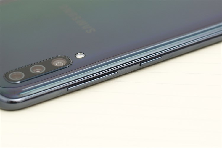 Điện thoại Samsung Galaxy A70