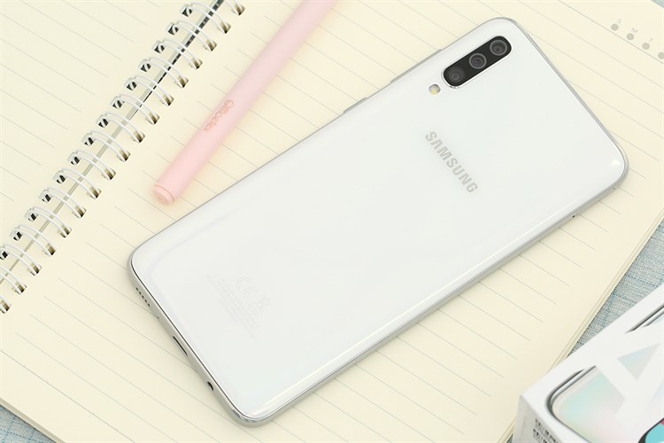 Điện thoại Samsung Galaxy A70