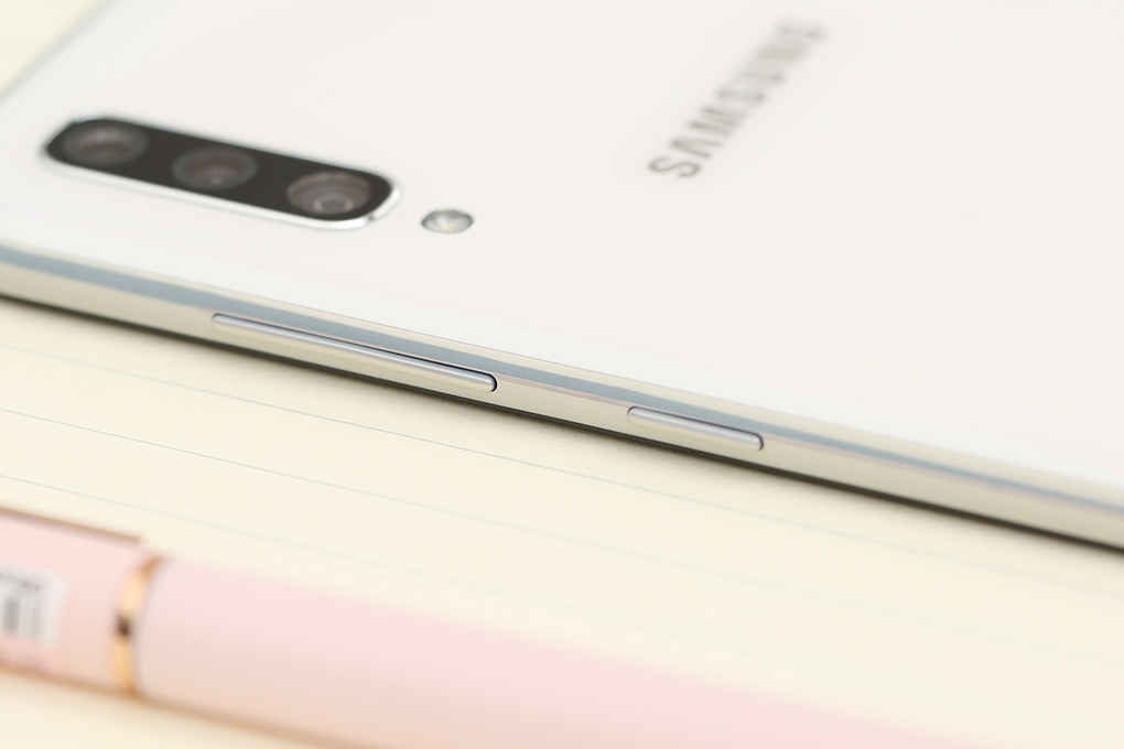 Điện thoại Samsung Galaxy A70