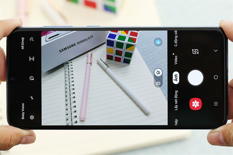 Điện thoại Samsung Galaxy A70