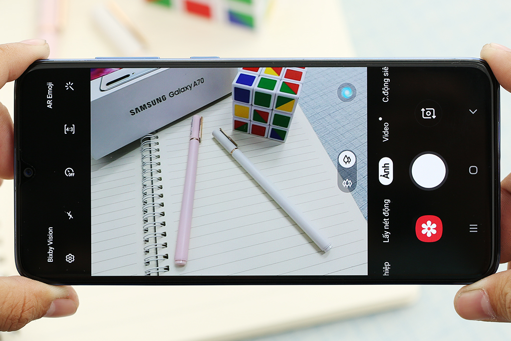 Điện thoại Samsung Galaxy A70