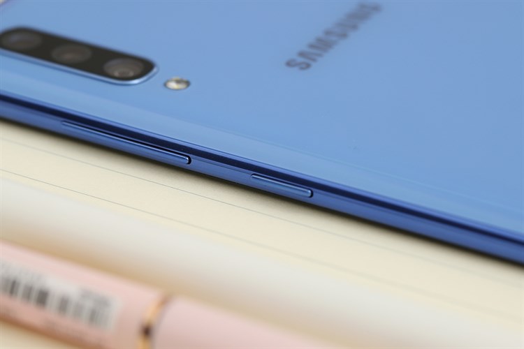 Điện thoại Samsung Galaxy A70