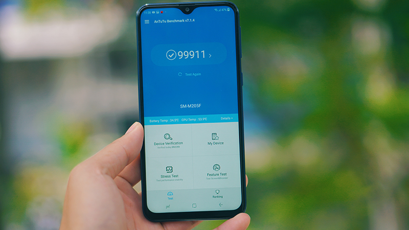 Antutu Benchmark điện thoại Samsung Galaxy M20 chính hãng