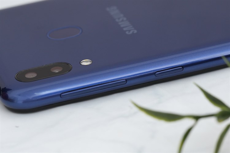 Điện thoại Samsung Galaxy M20