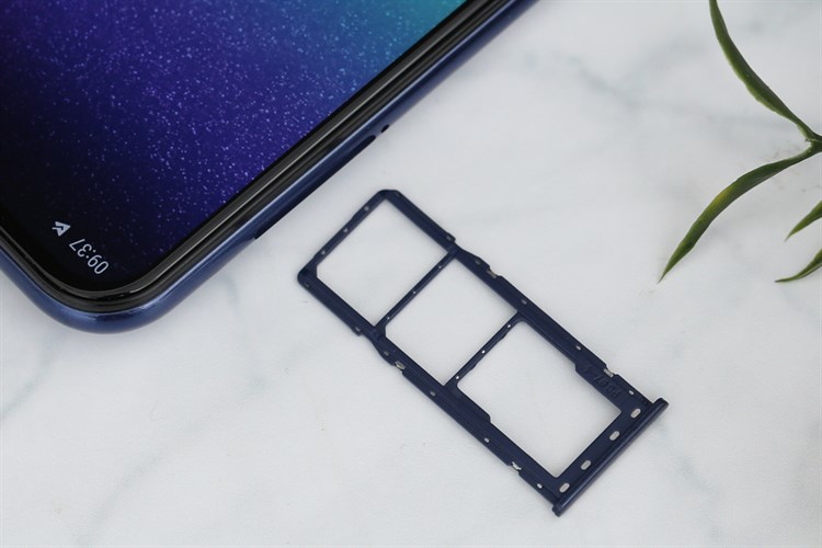 Điện thoại Samsung Galaxy M20