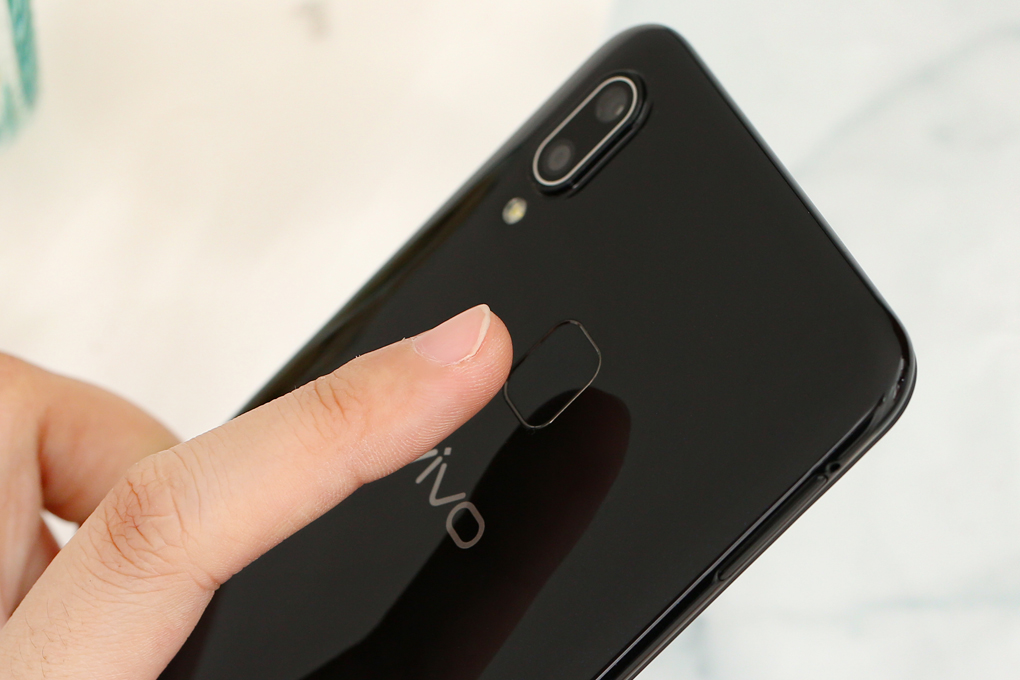 Điện thoại Vivo Y91 Màu Đen