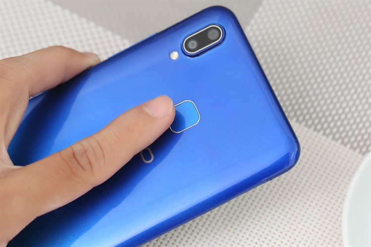 Điện thoại Vivo Y91 Màu Xanh Dương
