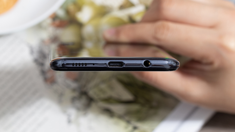 Điện thoại Samsung Galaxy A50 chính hãng | Cổng sạc và tai nghe