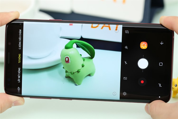 Điện thoại Samsung Galaxy S9+ 64GB Vang Đỏ