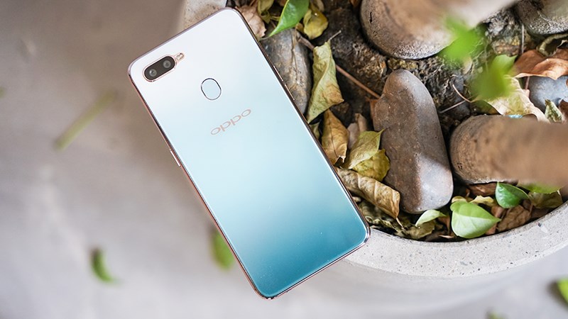 Phone - ទូរស័ព្ទ OPPO F9 Jade Green - កម្លាំងម៉ាសុីន Phone - ទូរស័ព្ទ OPPO F9 Jade Green - កម្លាំងម៉ាសុីន