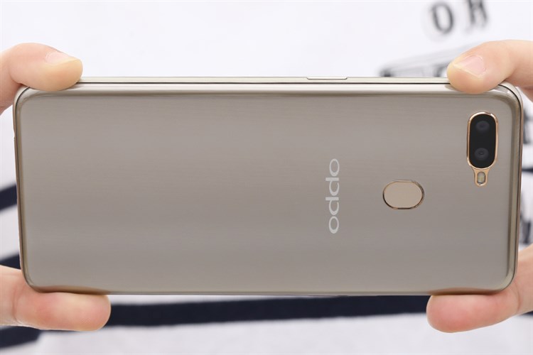 Điện thoại OPPO A7 32GB