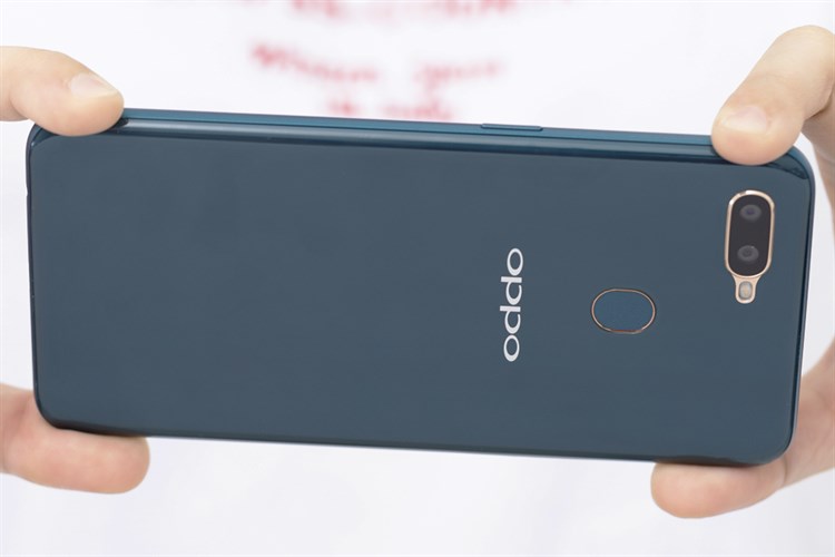 Điện thoại OPPO A7 32GB