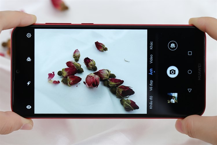 Điện thoại Huawei Y7 Pro (2019) màu đỏ