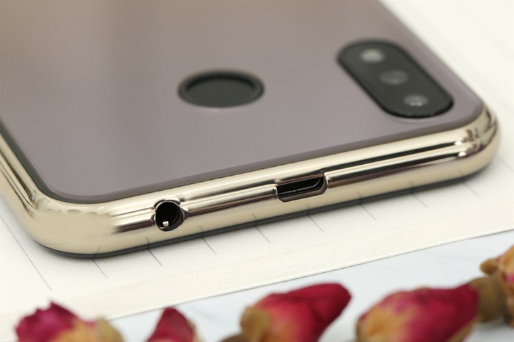 Điện thoại Mobell S61