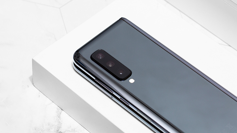 Camera sau của điện thoại Samsung Galaxy Fold chính hãng