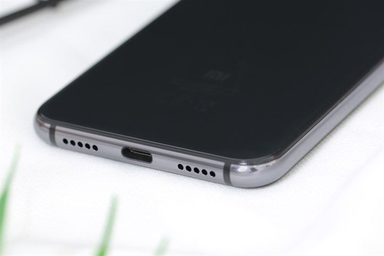 Điện thoại Xiaomi Mi 9 SE Màu Đen