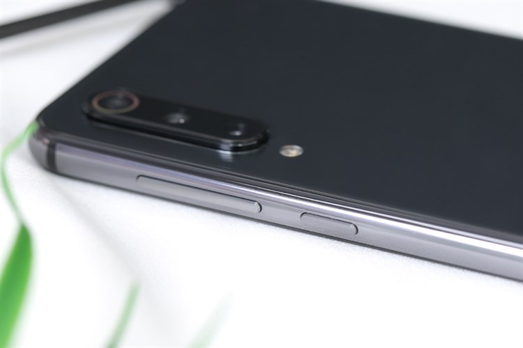 Điện thoại Xiaomi Mi 9 SE Màu Đen