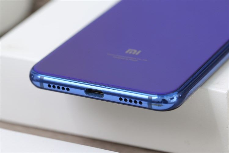 Điện thoại Xiaomi Mi 9 SE Màu Xanh Dương