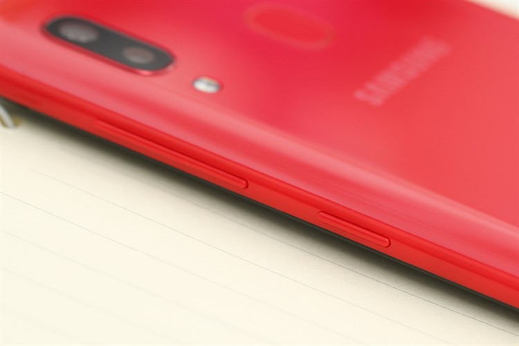 Điện thoại Samsung Galaxy A20