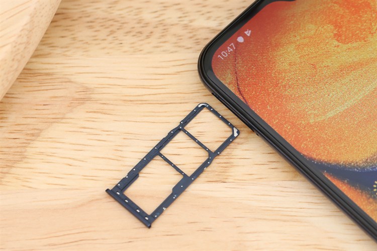 Điện thoại Samsung Galaxy A20