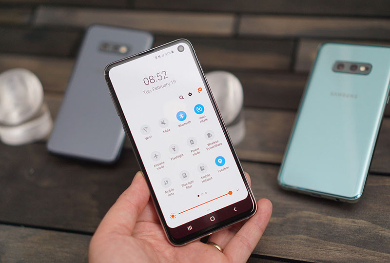 Màn hình của điện thoại Samsung Galaxy S10e chính hãng