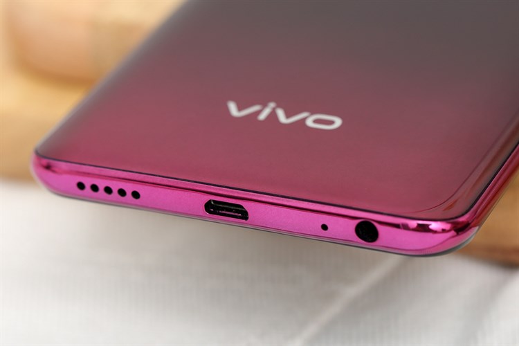 Điện thoại Vivo V15 128GB Màu Đỏ