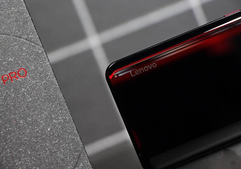 Thiết kế của điện thoại Lenovo Z6 Pro chính hãng