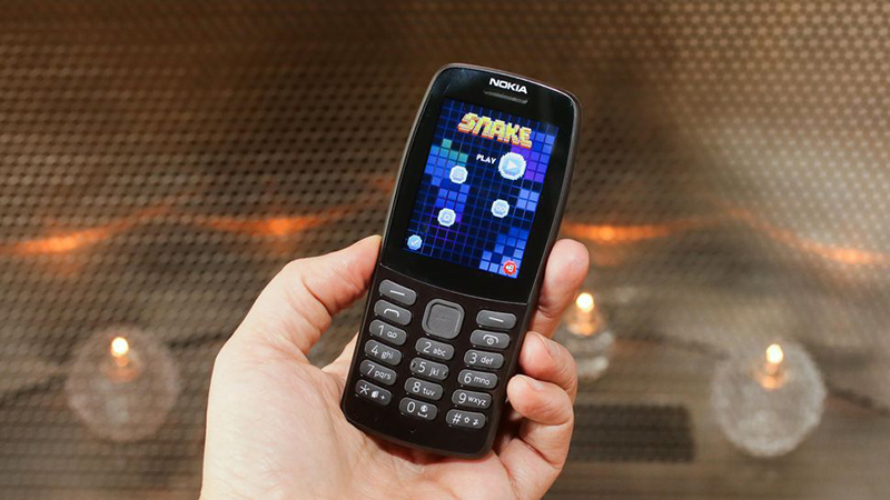 Trên tay điện thoại Nokia 210