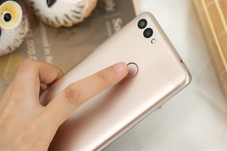 Điện thoại Itel S13 Pro
