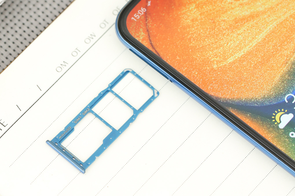 Điện thoại Samsung Galaxy A30 3GB/32GB