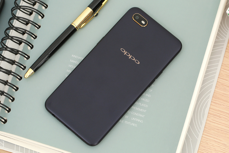 OPPO A1k - Thiết kế mặt lưng