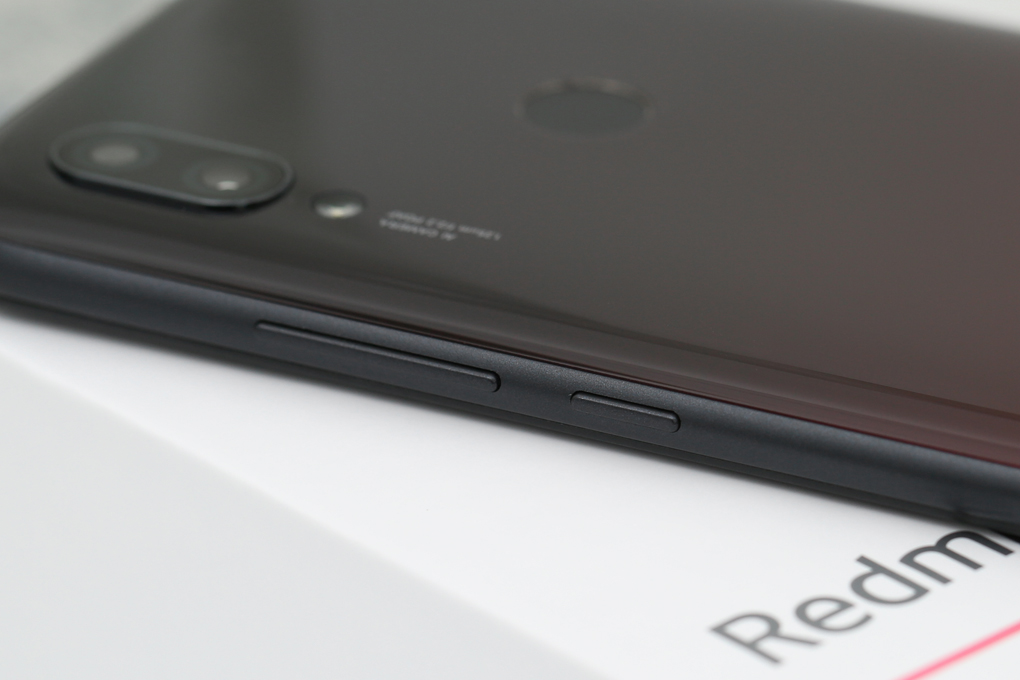 Điện thoại Xiaomi Redmi 7 (2GB/16GB) Màu Đỏ