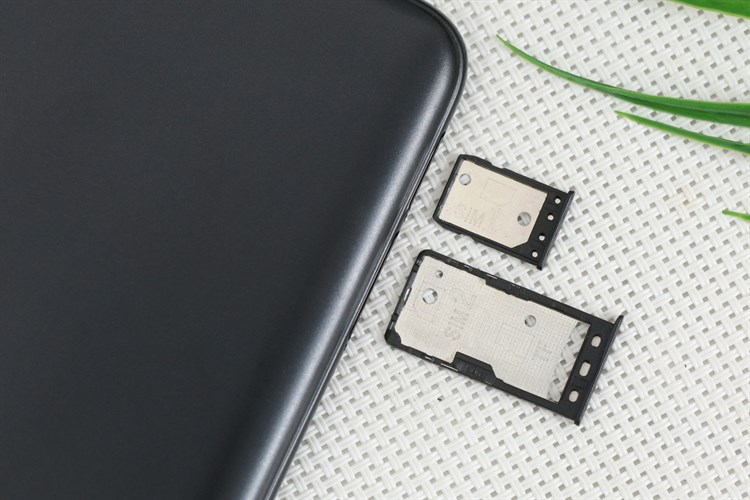 Điện thoại Xiaomi Redmi Go 16GB Màu Đen