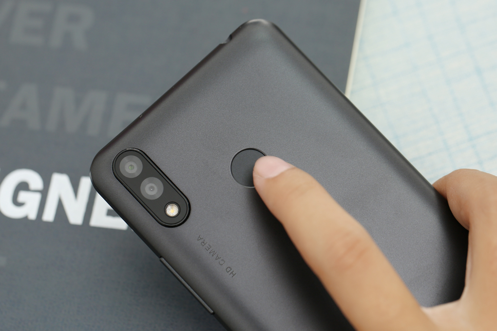 Điện thoại Itel P33