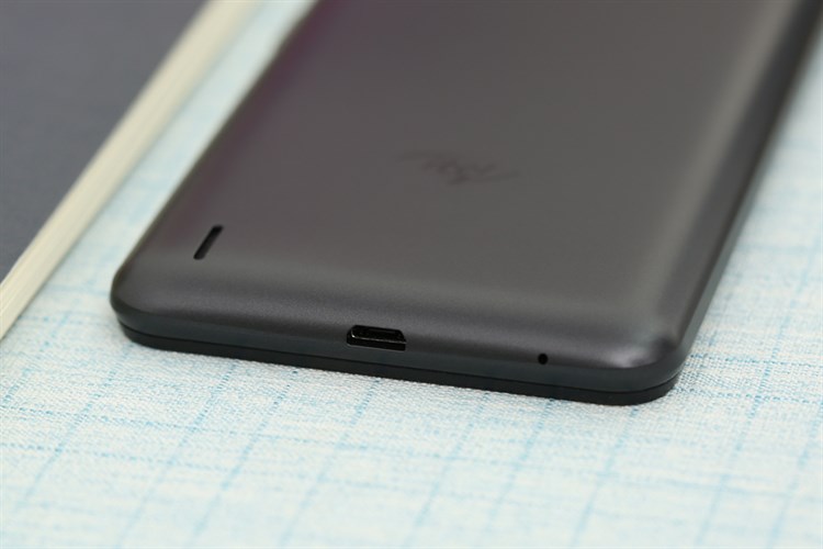 Điện thoại Itel P33