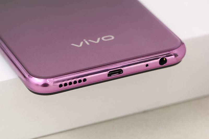 Điện thoại smartphone Vivo Y17 | Cổng sạc trên máy