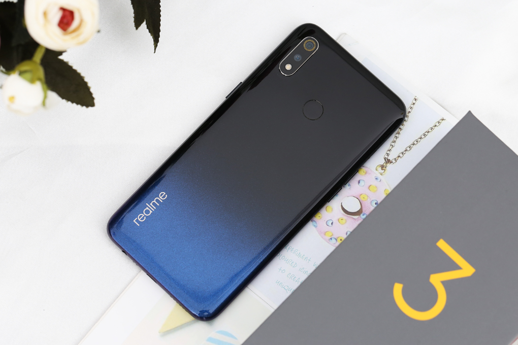 Điện thoại realme 3 (4GB/64GB) Màu Đen