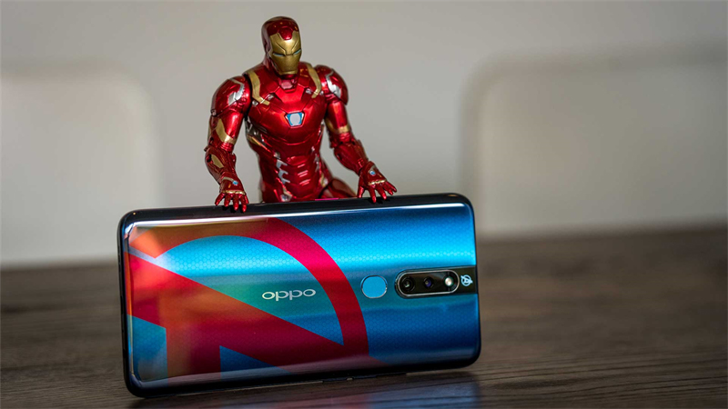 Thiết kế của điện thoại OPPO F11 Pro Avengers chính hãng