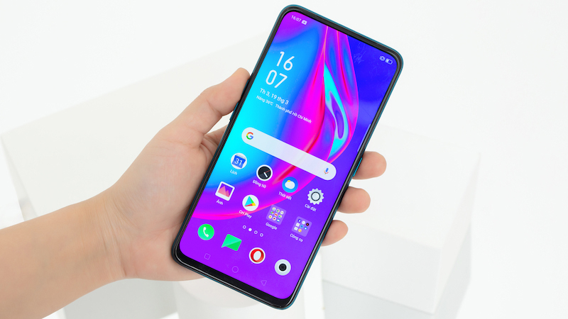 Nhung dieu ban khong the bo qua khi thay mat kinh Oppo F11 Pro